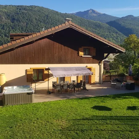 Gîte des Ours&SPA - Paradiski *